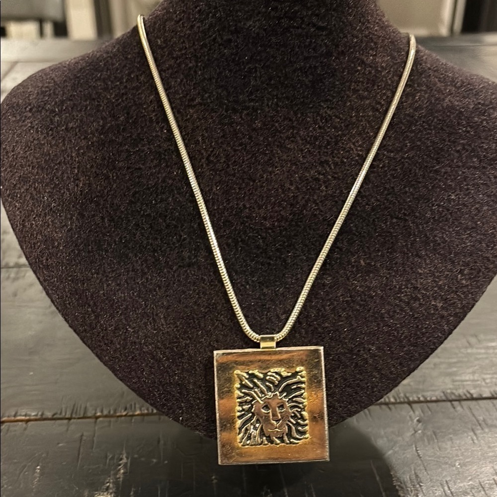 Vintage Anne Klein for Accessocraft Lion Logo Pendant Long Necklace Signed​